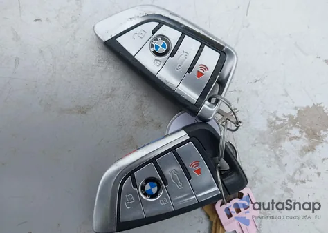 2022 BMW 430I Gran Coupe z USA, uszkodzony, nr VIN WBA63AV08NFM01152